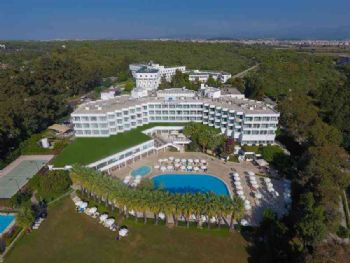 Maritim Hotel Saray Regency